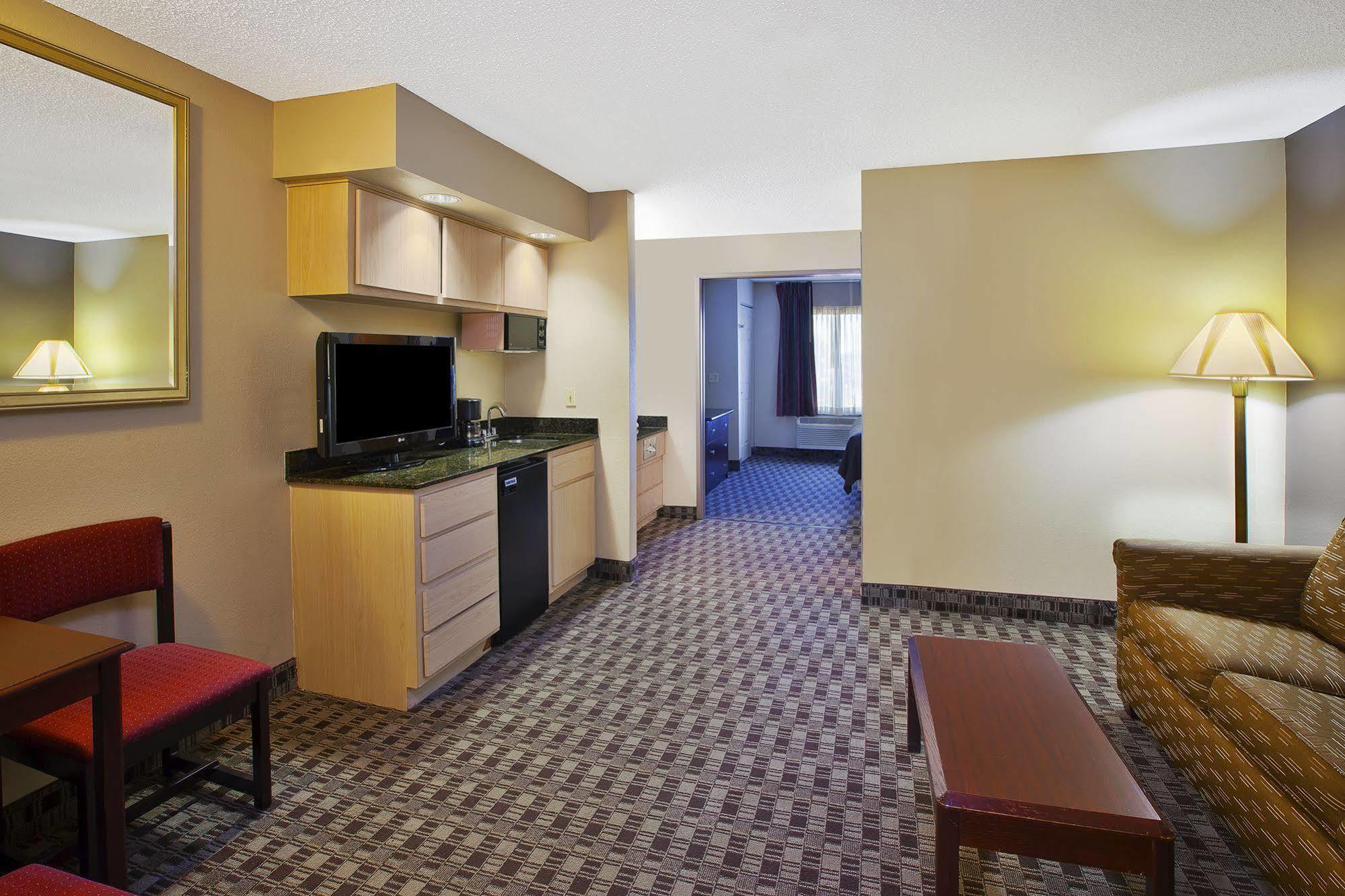 Wingate By Wyndham Canton-Hall Of Fame Esterno foto